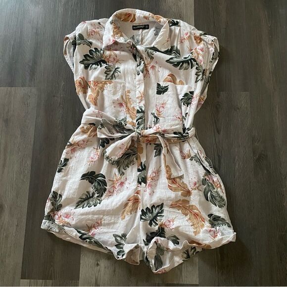 Blank NYC Garden Party Romper Vacation Floral Button Front Linen Viscose - Picture 4 of 12